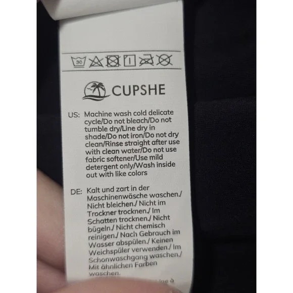 NWT Cupshe Pool Party Shirred Front Black One Piece SwimsuitSize Medium - Picture 8 of 10